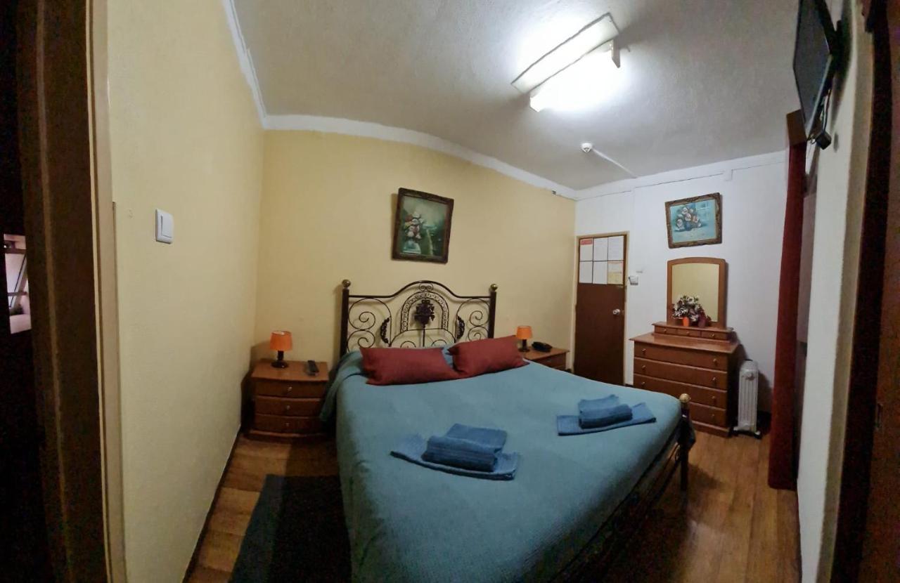 Hotel Pensao Residencial Flor Dos Cavaleiros Lizbona Zewnętrze zdjęcie